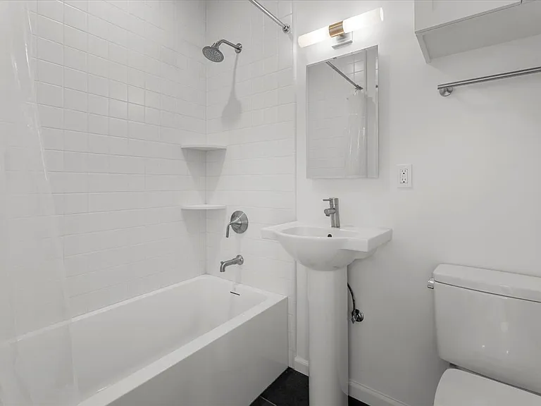 1403 Brockton Ave #1403 — Photo 19