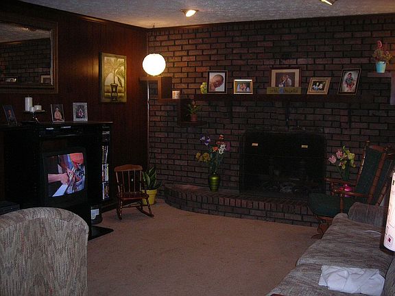 Spacious Living room. Picture taken from front door!