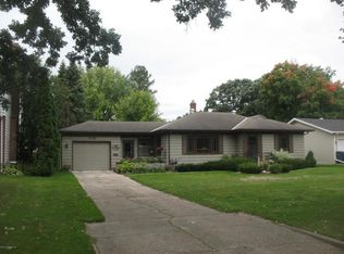 1023 W Summit Ave, Fergus Falls, MN 56537