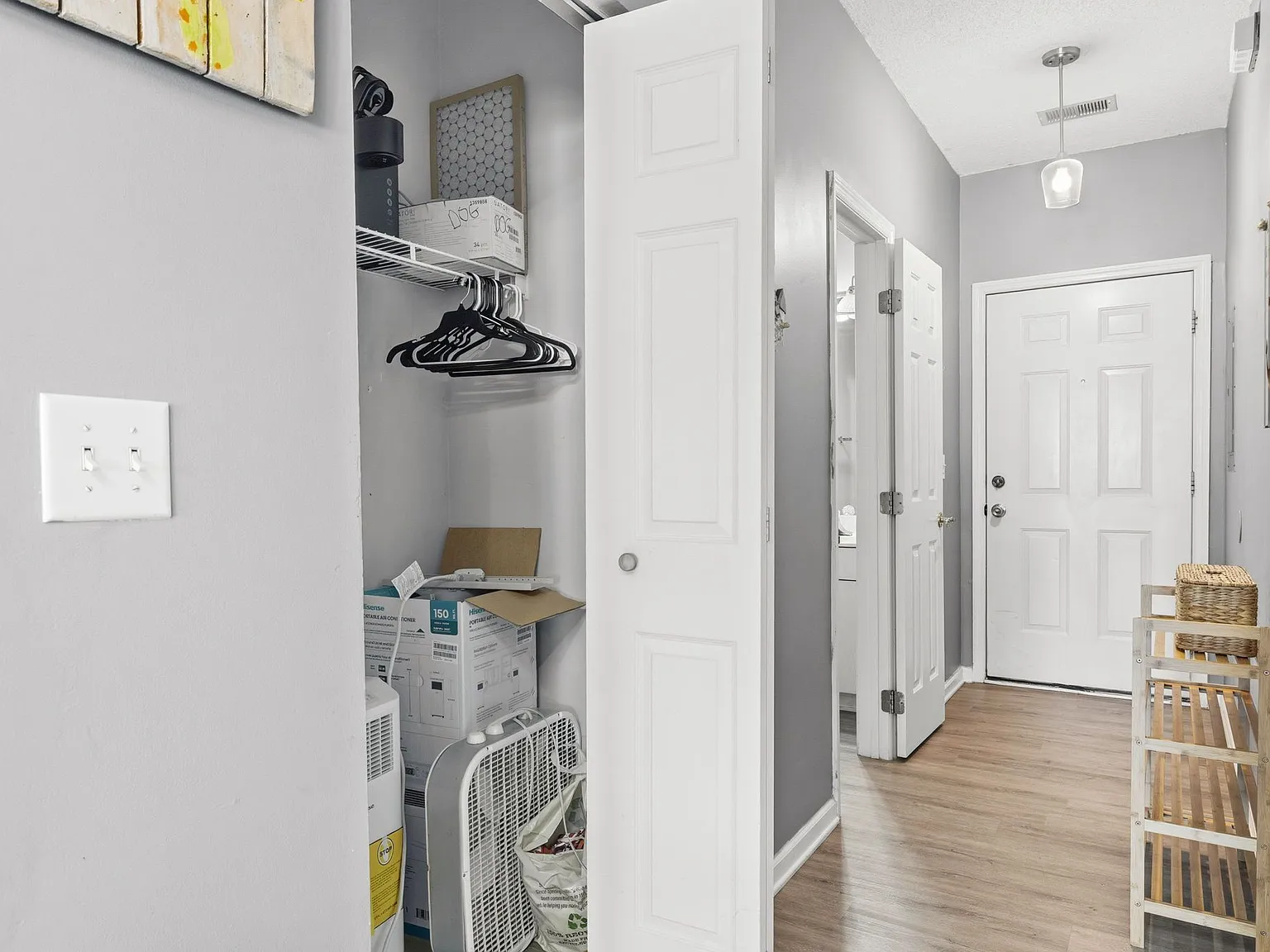 1 bed, 1.5 bath, 790 sqft, $1,325 — Photo 4