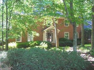 1 Baywater Ln, Greensboro, NC 27408