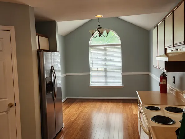 698 Morgan Hills Dr, Lexington, KY 40509
