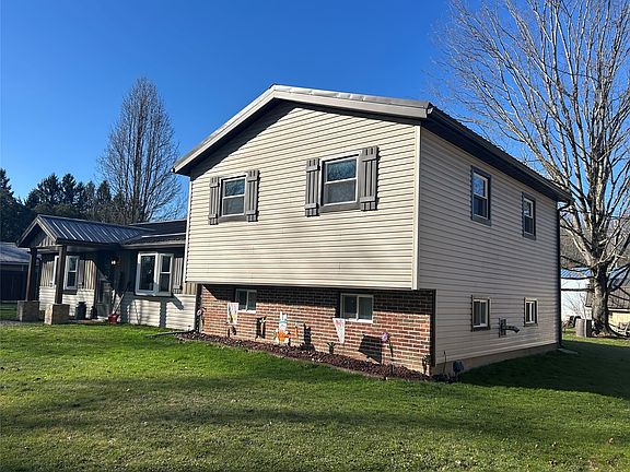 2nd image of 2567 W Lake Rd