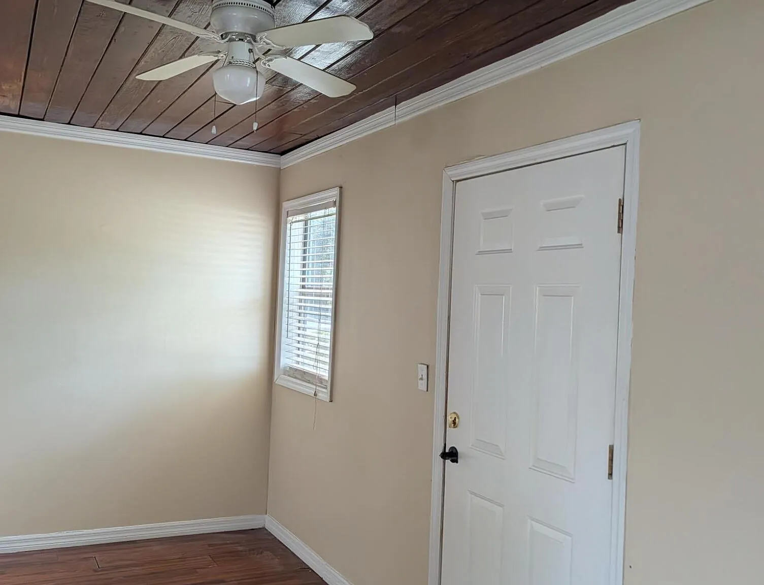 2 bed, 1.0 bath, 936 sqft, $900 — Photo 3