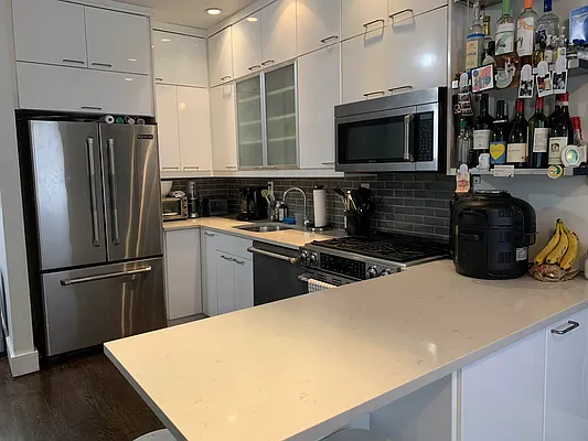 Rented by Compass | media 30