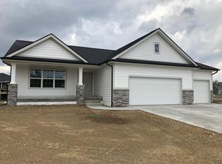 1030 Lost Lake Dr, Polk City, IA 50226
