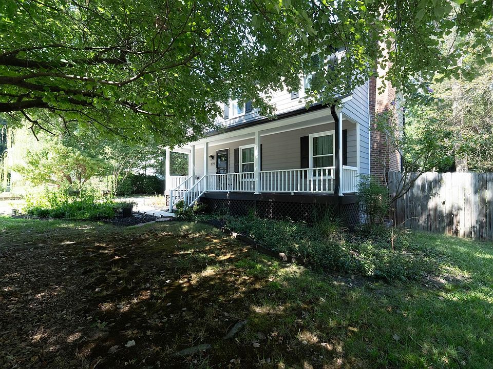 1st image of 109 Burkwood Ln