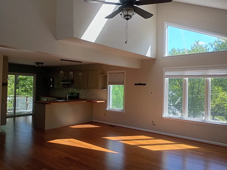607 Overhill Dr — Photo 13