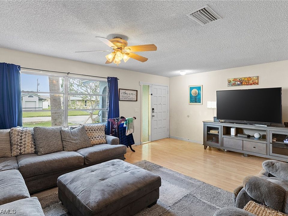 1304 SE 34th St, Cape Coral, FL 33904 | Zillow