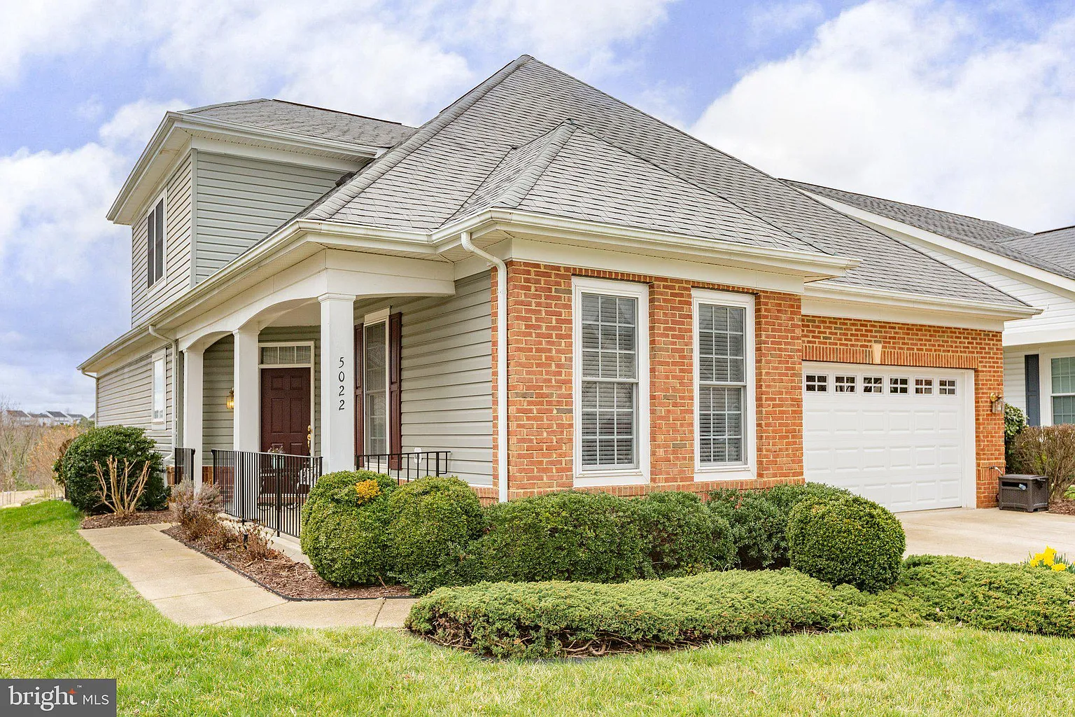 5022 Sewells Pointe Way photo 1