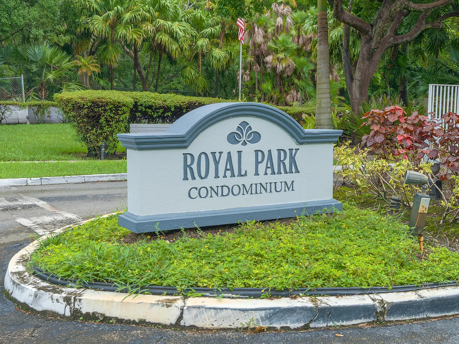 2 bed, 2.0 bath, 975 sqft, $2,150 — Photo 4