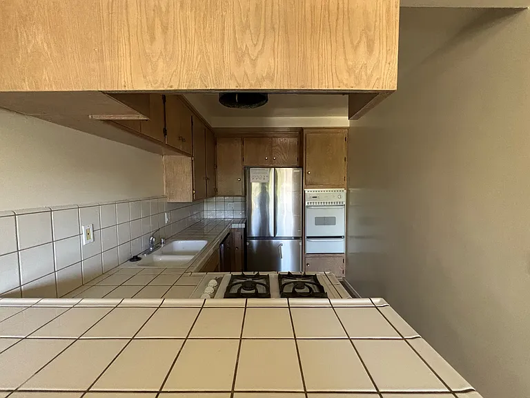 8740 Owensmouth Ave #16 — Photo 5