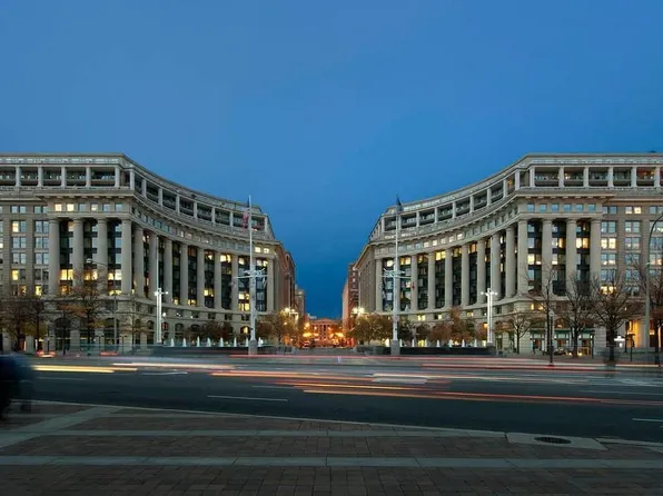 701 Pennsylvania Ave APT 1123, Washington, DC 20004