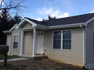 450 School Ln, Christiansburg, VA 24073