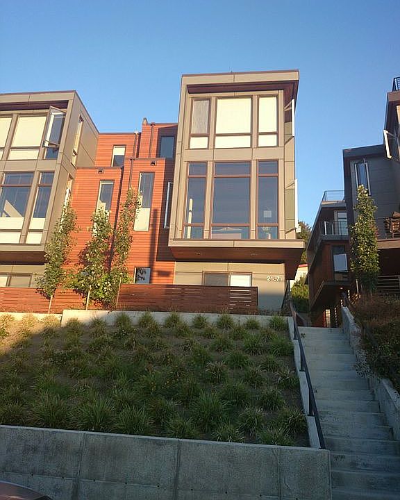 2nd image of 2637 22nd Ave W