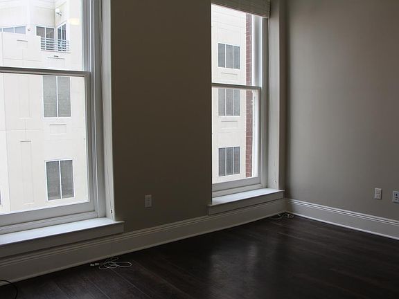 4th image of 600 Canal St APT 504