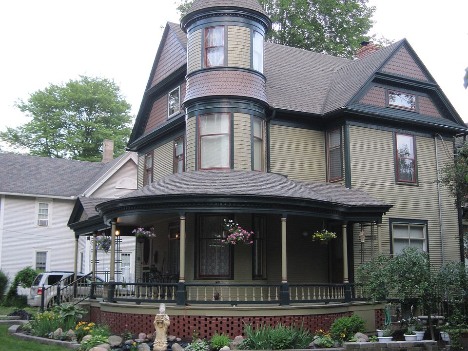 1st image of 419 W Mansion St
