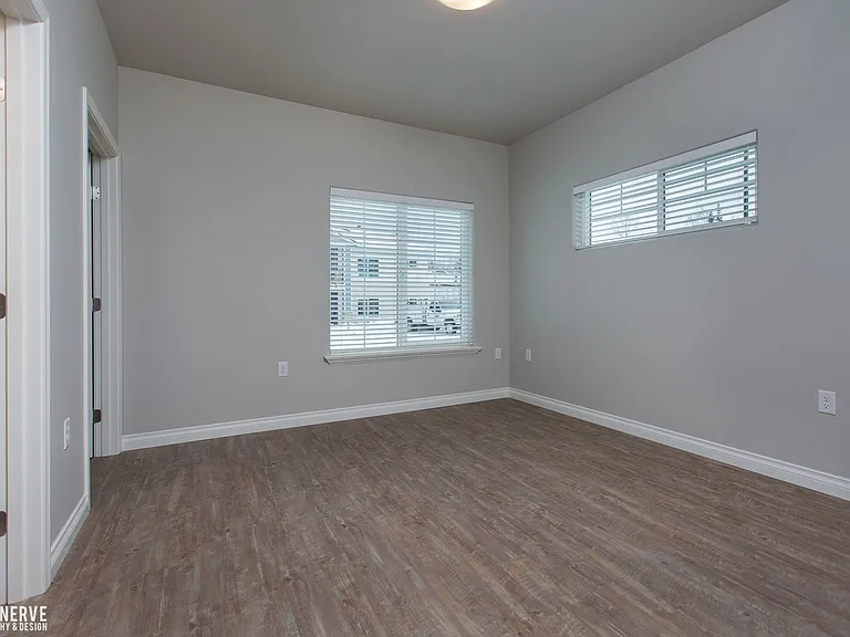 7421 E 4th Ave — Photo 15