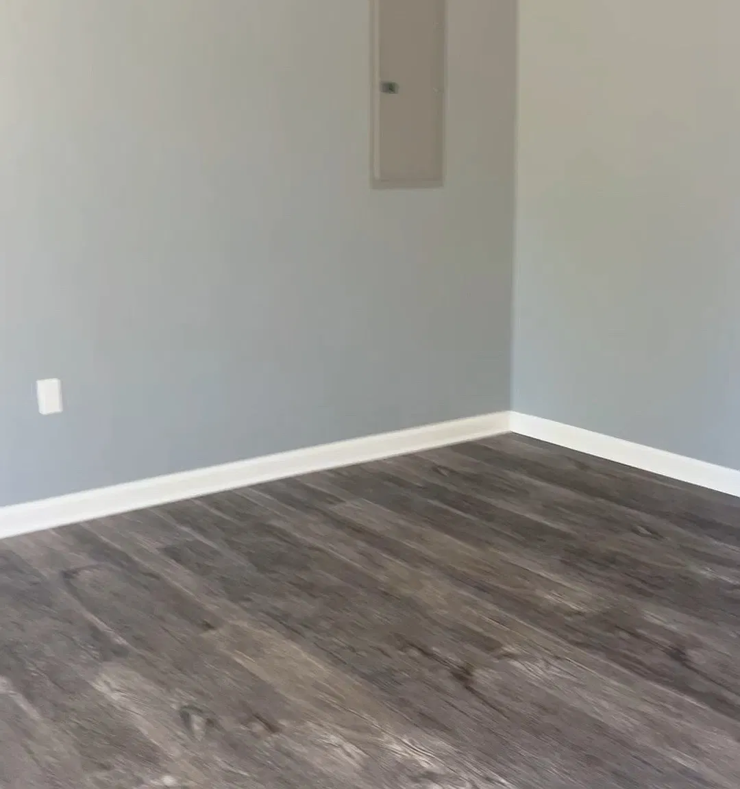 4 bed, 1328 sqft, $1,600 — Photo 2