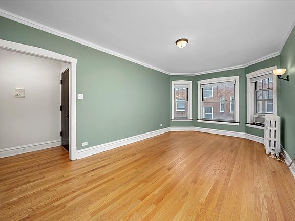 2nd image of 611 Washington Blvd APT 2S