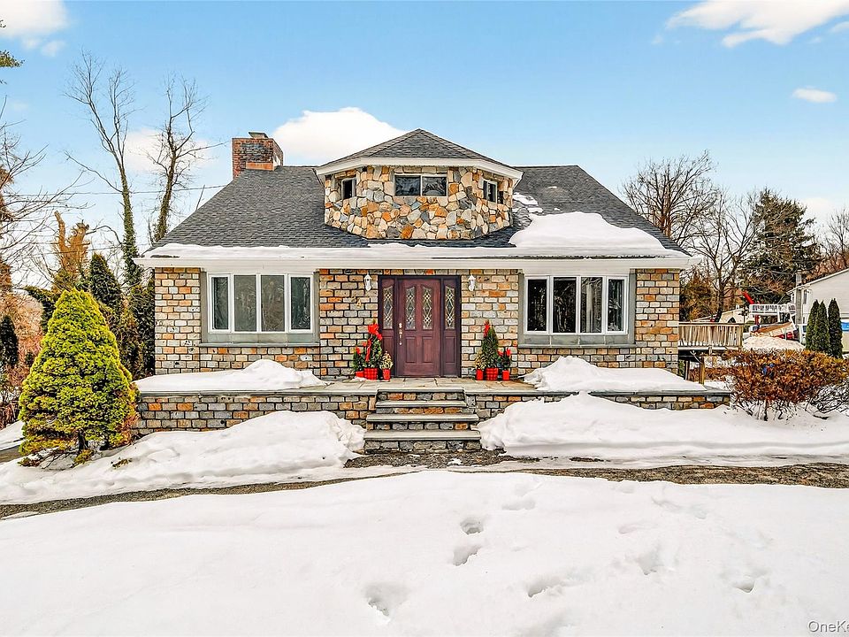 1st image of 24 Old Knollwood Road