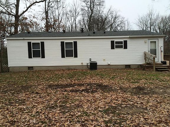 2nd image of 2518 Lake St