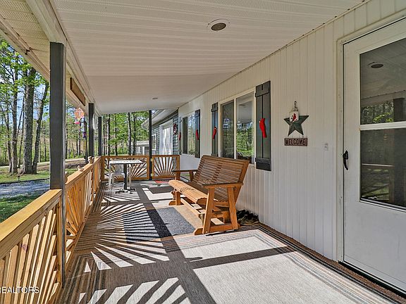 5th image of 411 Trimmer Ln
