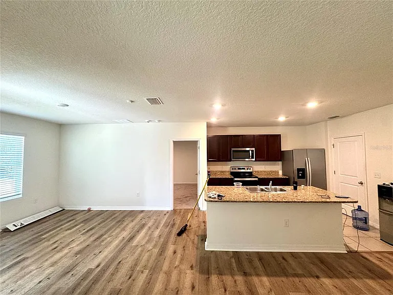 16461 Little Garden Dr — Photo 3