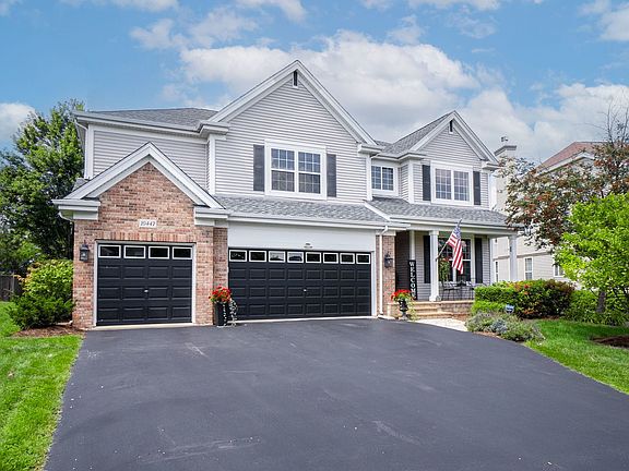 5th image of 10447 Eastwood Dr