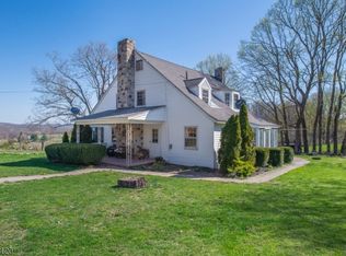 17 Fenwick Rd, Augusta, NJ 07822