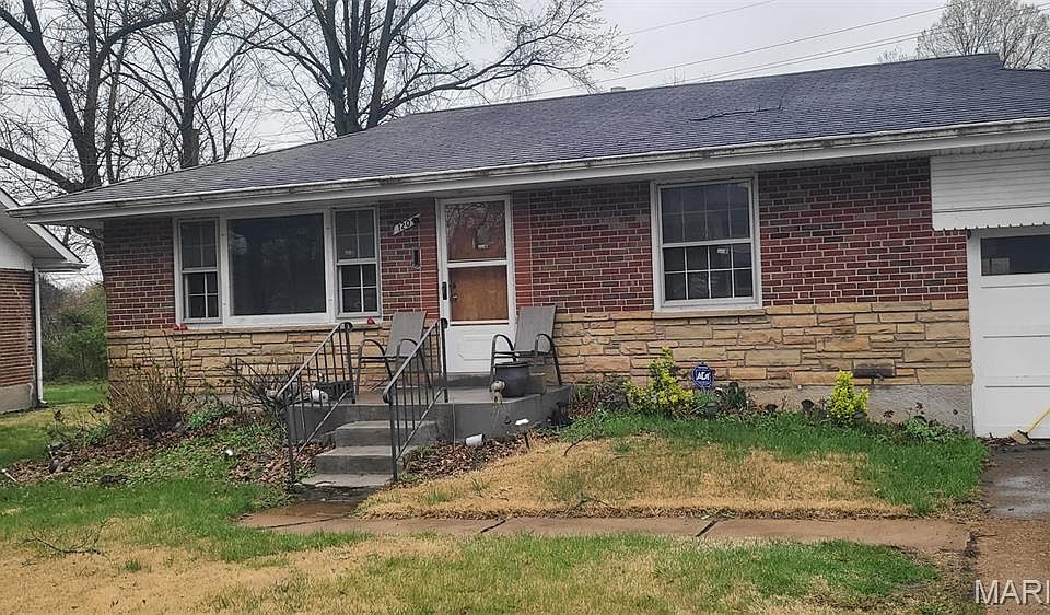 1st image of 1204 Mead Dr