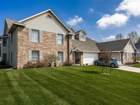 2380 Willowbrooke Ln, Iowa City, IA 52246