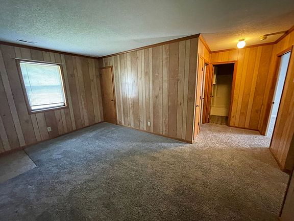 4th image of 1200 E Academy St APT 9