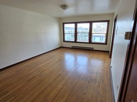 16 Valley St