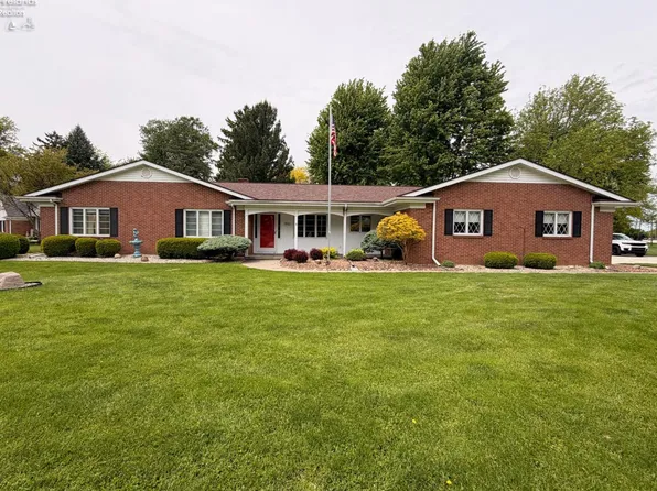 1900 Port Clinton Rd, Fremont, OH 43420