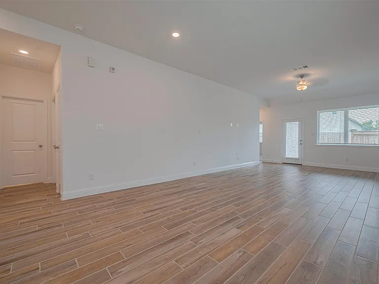 4206 Colony Ln — Photo 9