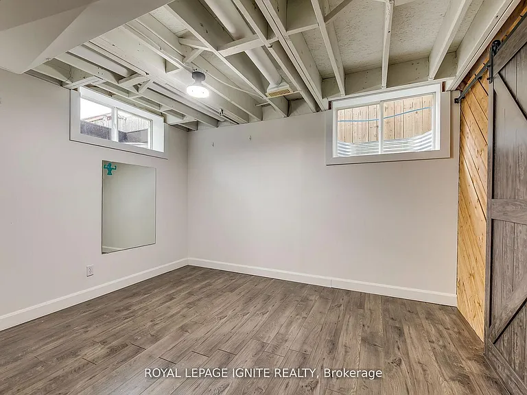 64 Templewood Dr — Photo 35