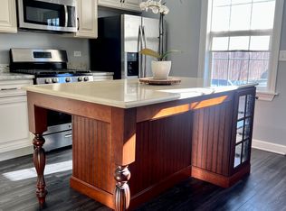 7305 W 61st St, Summit Argo, IL 60501