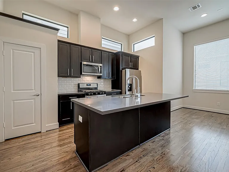 4025 Tulane St — Photo 18