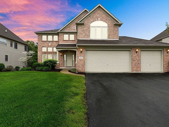3rd image of 5927 Rosinweed Ln