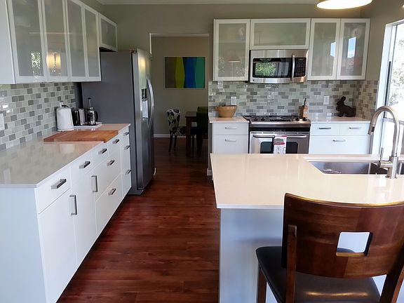 3rd image of 6807 Willamette Dr
