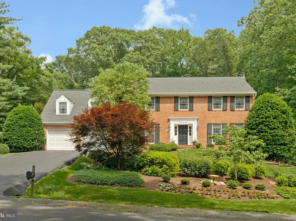 3403 Miller Heights Rd, Oakton, VA 22124