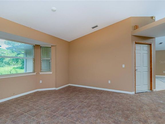 5th image of 3705 Ulman Ave