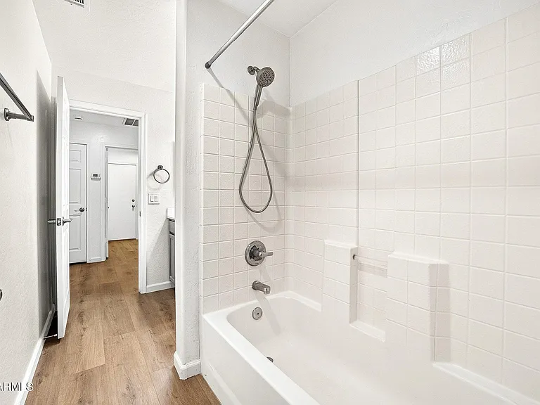 1582 E Leaf Rd — Photo 19