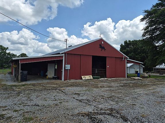 3rd image of 5364 Highway 55 E