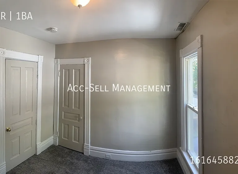 806 Douglas St NW #2 — Photo 6
