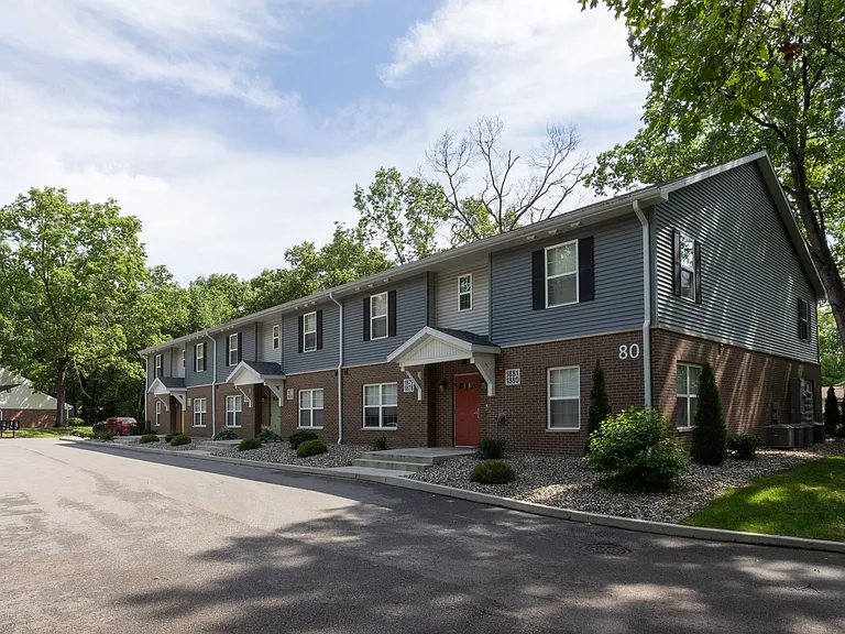 Maple Lane Apartments — Photo 10