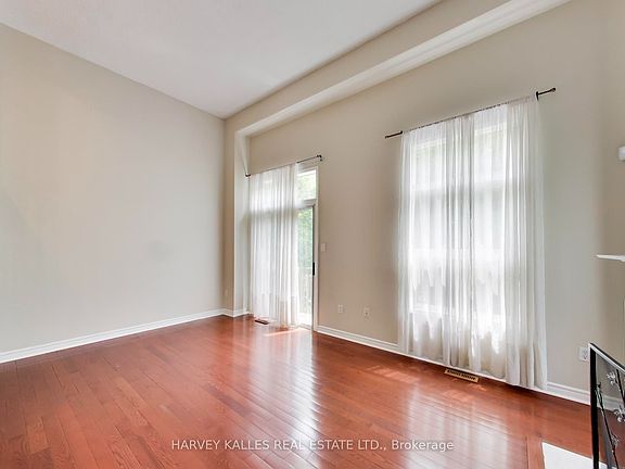 5th image of 95 Weldrick Rd E #74