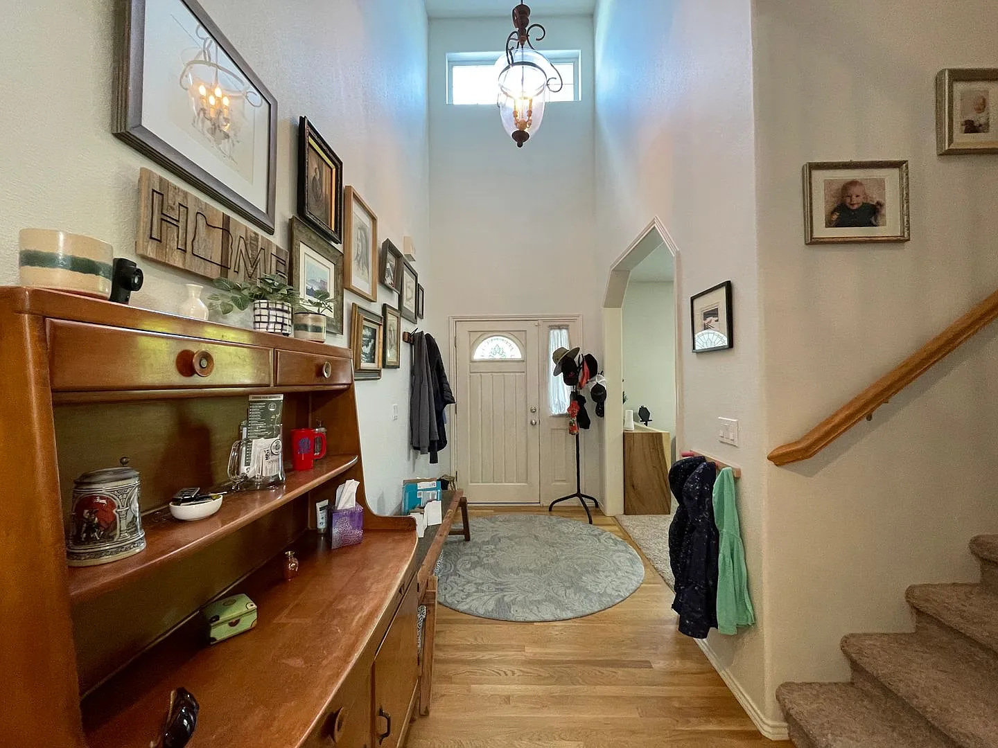 Tualatin 3 Bedroom with Den + Bonus Room 2.5 Bath Home! Close to Legacy Hospital. Has A/C, Includ... — Photo 4
