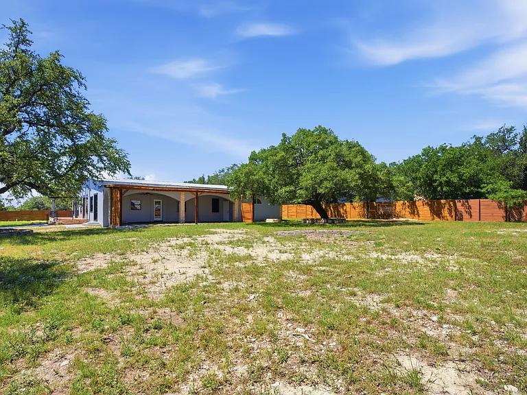 17621 Stacey Ln — Photo 32